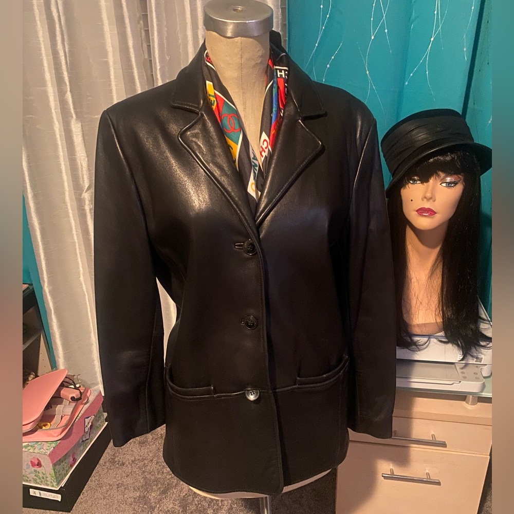 Jones Lambskin blazer. Perfect and classic it’s like butter 💛